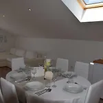Zelic Apartment