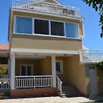 Zelic Apartment